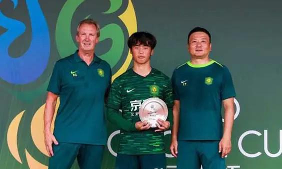 康悦意外打, 参加首期集, 其中有