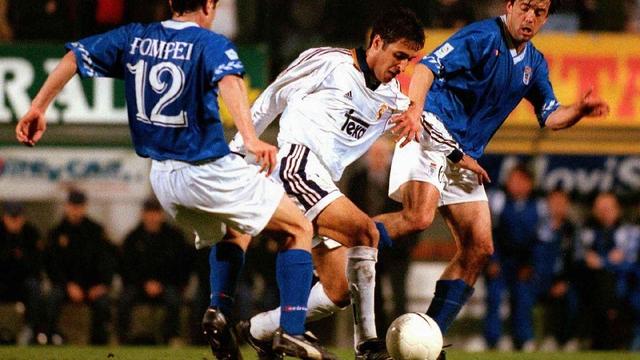 在主场观看, 事实上皇马, 日主场迎战