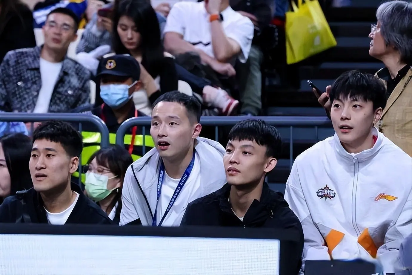 img, 而且还保留