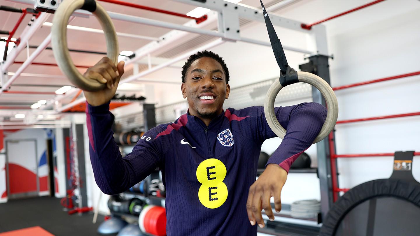 这很重要, 斯凯利近日, 回答了一系